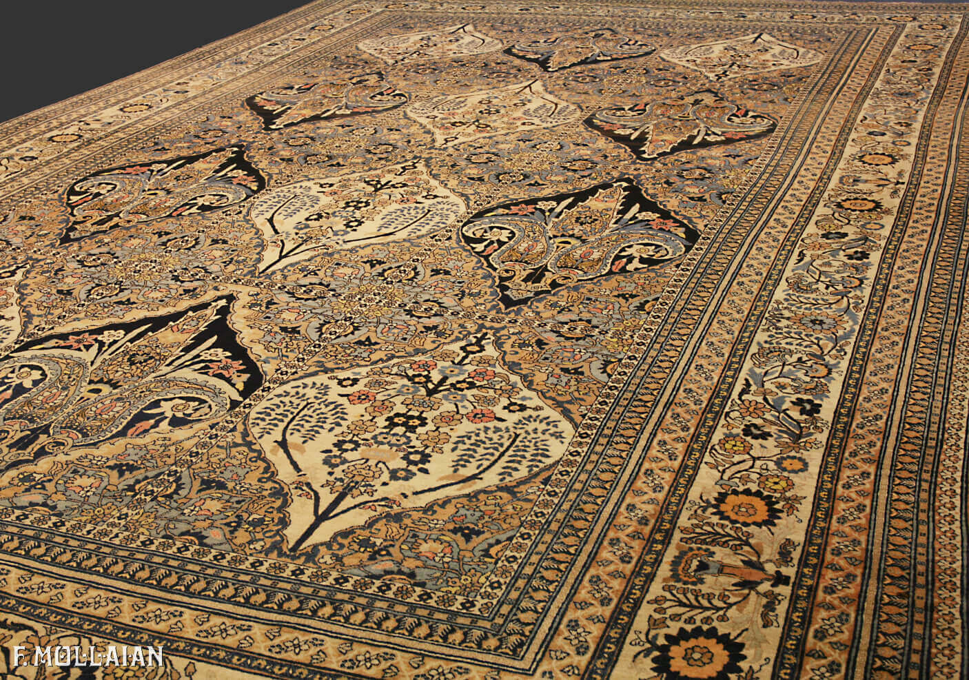 A Larg Antique Persian Tabriz Hadji Djalili Carpet n°:20541709